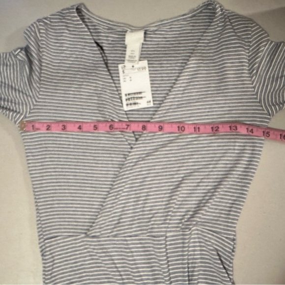 NWT H&M Long Sleeve Wrap Stretch Bodysuit Blue White Striped S - Picture 4 of 8